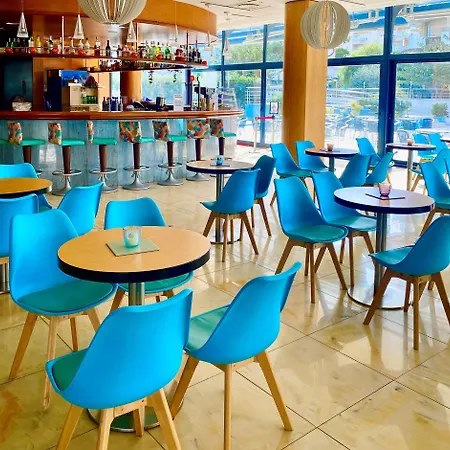 Blaucel Hotel 4*