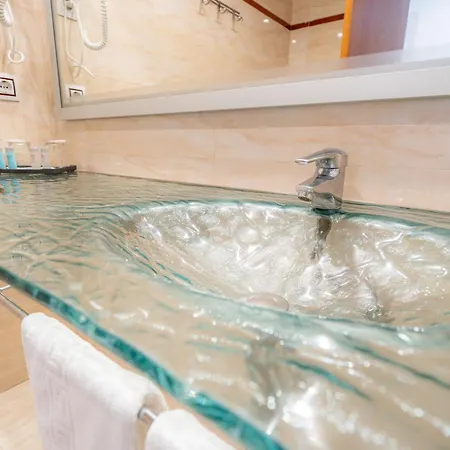 Blaucel Hotel 4*